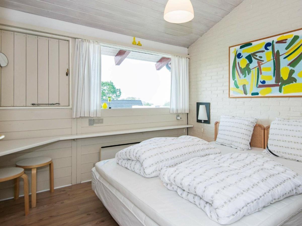 6 Person Holiday Home In Aabenraa Bilik gambar